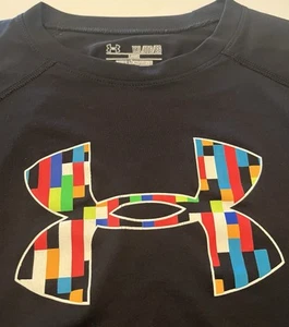 Boys Size YXL Under Armour HEAT GEAR Loose Black - Picture 1 of 4