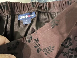 LIMITED TOO BEAUTIFUL BLK VELVET FLOWER MERMAID FLARE DESIGN HOLIDAY PARTY SKIRT - Picture 1 of 6