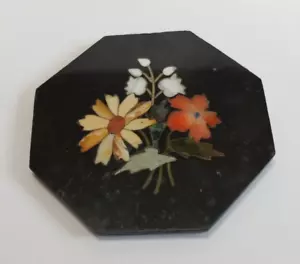 ANTICO REPERTO FLOREALE IN PIETRA DURA PER CIONDOLO O SPILLA PLACCA - Foto 1 di 3