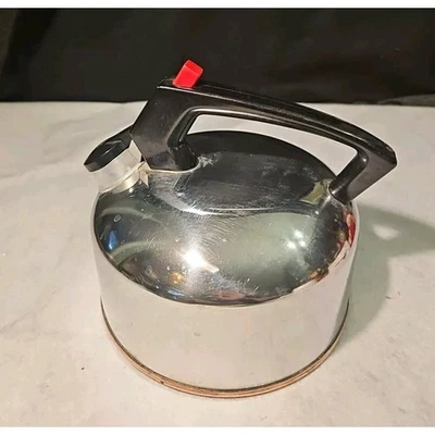 Vintage Mirro Aluminum Tea Pot Kettle Copper Bottom Kitchen Rare 2 1/2 QT - Image 1 of 4