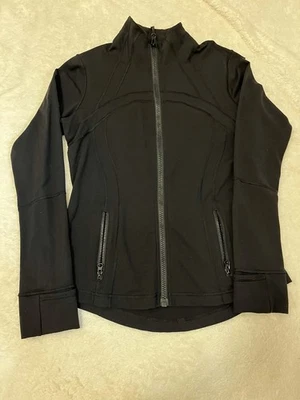 Chaqueta Lululemon Define negra para mujer talla 10 nueva sin etiquetas. Foto 1 de 4