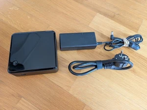 Intel NUC DC3217IYE D33217GKE Barebone - Afbeelding 1 van 12