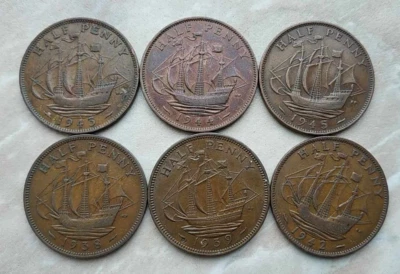 UK HALF PENNY LOT - Image 1 of 2