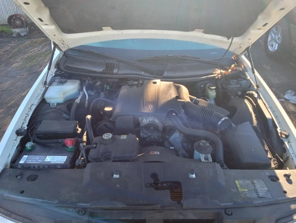 Conjunto de filtro de aire usado se adapta a: Lincoln & Town Car 2003 4,6 grado A Foto 1 de 4