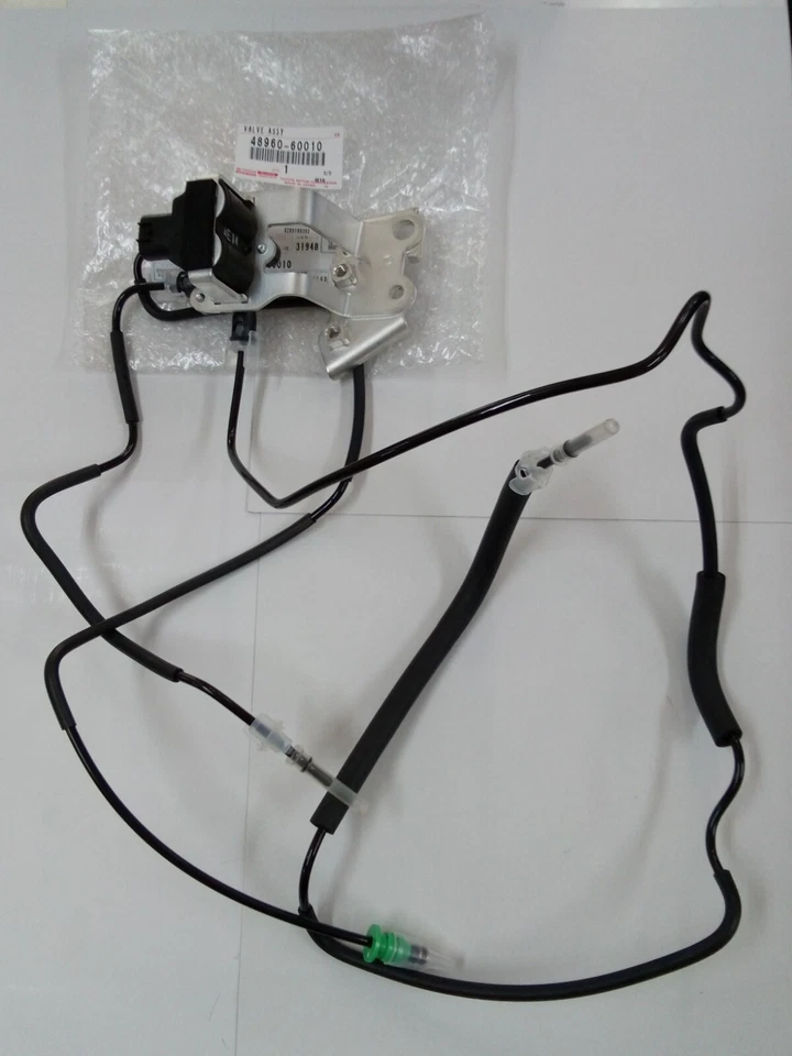 TOYOTA LEXUS Genuine OEM GX460 Height Control Valve Assy No.2 48960-60010 - Изображение 1 из 4