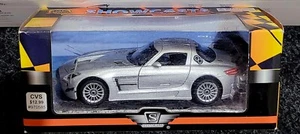 Mercedes-Benz SLS AMG Silver 1:24 Scale Diecast by Showcasts - Picture 1 of 1