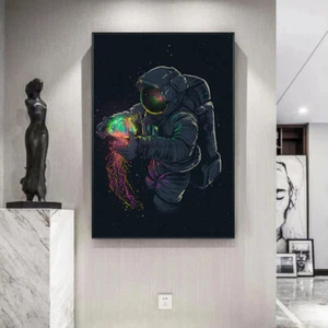 Póster de lienzo de decoración de arte de medusas jugando de astronauta - Imagen 1 de 6