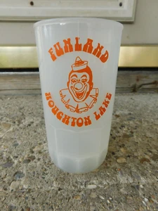 VINTAGE FUNLAND AMUSEMENT PARK MUG HOUGHTON LAKE MICHIGAN - Picture 1 of 7
