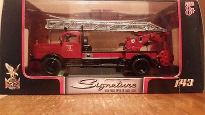 Yat Ming Signature Series 1944 Mercedes Benz T4500F Fire Truck Die-cast,1:43-NIB - Image 1 of 4