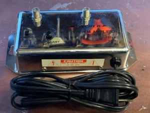 Vintage ARCHER (15-1113A) 20dB SIGNAL AMPLIFIER UHF VHF FM 117 VAC 60Hz 3.6W - Picture 1 of 2