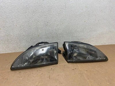 Juego de faros halógenos izquierdo+derecho Ford Mustang 1994 a 1998 M3819 Foto 1 de 4