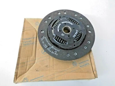Mercedes  W124  Original  Kupplungsscheibe   0132504703 - Bild 1 von 2
