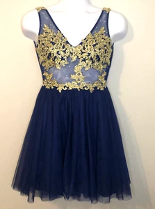Banites marineblau formelles Kleid mit goldfarbener Applikation Größe 1 - Bild 1 von 5