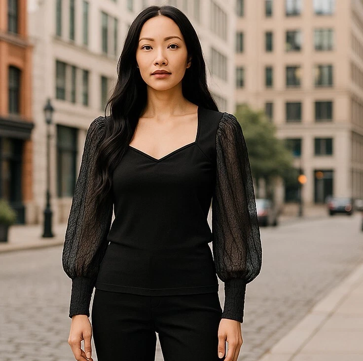 Blusa negra para mujer manga larga transparente escote corazón talla grande Foto 1 de 4