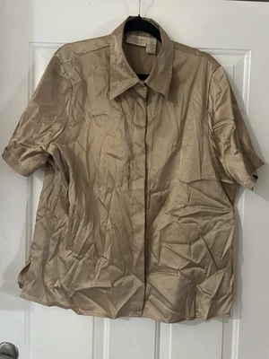Camisa para mujer Christie & Jill de seda con botones talla S dorada clásica talla 18W Foto 1 de 4