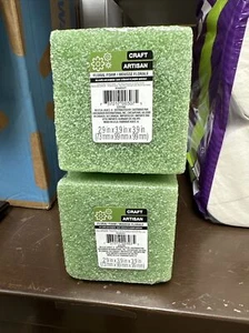 4er Set Blumenschaum - Blumen Handwerk grüne Schaumblöcke 2,9"" x 3,9"" x 3,9"" x 3,9"" quadratisch - Bild 1 von 1