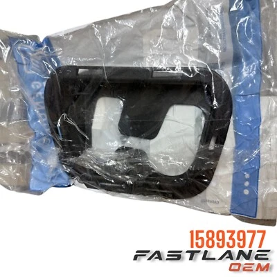 Cubierta de soporte de remolque Chevrolet Tahoe 2007-2014 nueva OEM 15893977 Foto 1 de 4