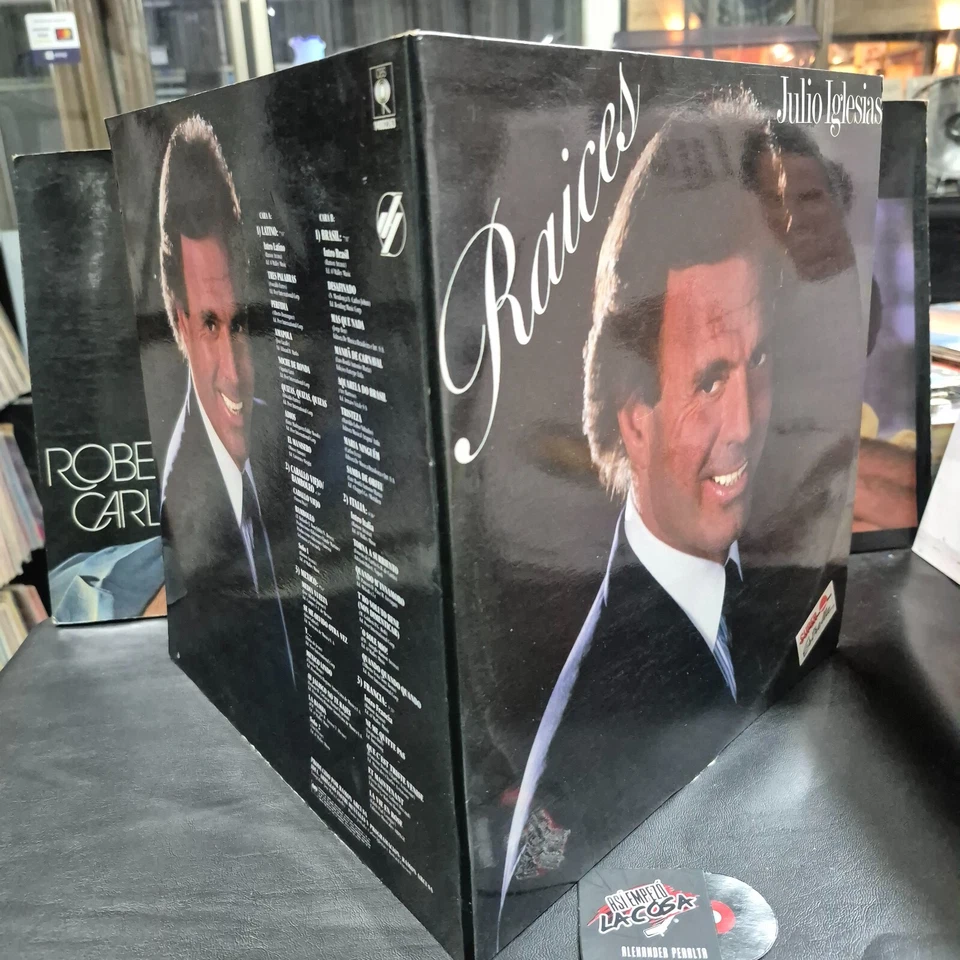 Julio Iglesias – Raices - Ballad, Chanson, Vocal, Napoletana, 1989 Gatefold  - Image 1 of 4