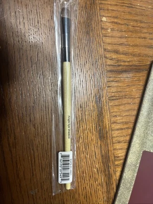 Cepillo de sombra de ojos angular Bobbi Brown y ¡NUEVO! Foto 1 de 2