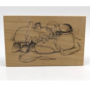 House Mouse Baby Shoes Mounted Rubber Stamp, Vintage Stampa Rosa 61, 1998 - Picture 1 of 7