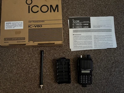 Transceptor VHF Icom IC-V80 Foto 1 de 4