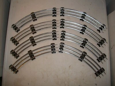 LIONEL 0 GAUGE 3 RAIL BLACK TIE 8 PIECES OF 0-31 CURVE TRACK FULL CIRCLE GOOD - Image 1 of 4