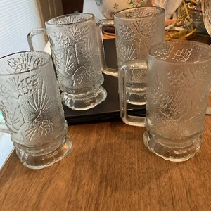 4 Indiana Glass Tiara Clear PONDEROSA PINE Footed Beer Glasses or Mugs Vintage - Bild 1 von 9