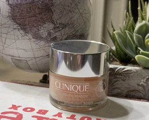 Hidratante reponedor automático Clinique Moisture Surge 100H 1,7 OZ/50 ml NUEVO R4 - Imagen 1 de 2