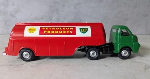 Corgi Toys Bedford S BP / Shell Fuel Tanker - ** Repaint ** rot grün - Bild 1 von 11