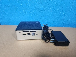Intel NUC NUC6i5SYH Mini PC i5-6260U @1,8 GHz 16 GB RAM DDR4 250 GB SSD Windows 11  - Foto 1 di 6