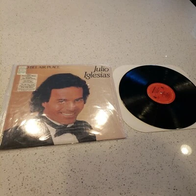 JULIO IGLESIAS -1100 BEL AIR PLACE- 1984 MEXICAN LP LATIN POP - Image 1 of 4