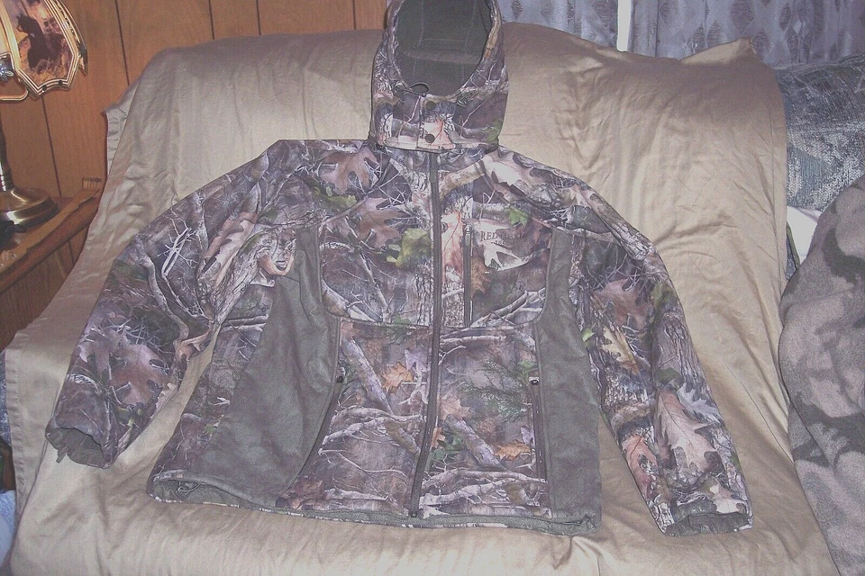 Mens Large Camo Hunting Jacket Scent Control Berber Lining Tundra Jacket Hooded - Image 1 of 4