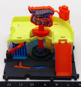 Hot Wheels City Downtown Express Car Wash Playset No Diecast Car - Picture 1 of 7