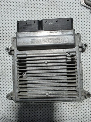 DODGE ECU ENGINE CONTROL UNIT ECU P68000110AG A2C53240963 - Image 1 of 3