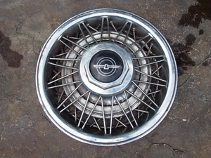 OEM Ford Thunderbird Wire Wheel Cover Hub Cap - Picture 1 of 6