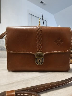 Organizador de muñecas de cuero Patricia Nash Foto 1 de 4