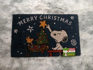 Snoopy Woodstock MERRY CHRISTMAS Peanuts ACCENT RUG by Nourison 18 x 28.5" NWT - Imagen 1 de 2