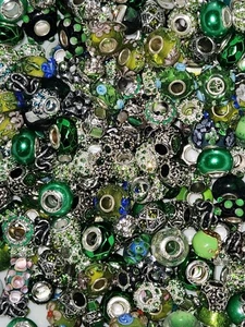 10 Unzen PREMIUM GRÜNE EUROPÄISCHE PERLEN ALLE HOCHWERTIG VIELE STEINE - Bild 1 von 4