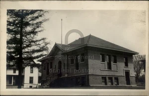 RPPC Tama,IA Carnegie Library c1920s Real Photo Antique Postcard Iowa - Picture 1 of 5