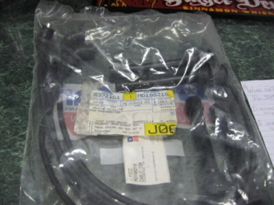 Juego de cables de bujía Mitsubishi Factory NOS para 1,8 L - 2,4 L P/N MD198216 Foto 1 de 2