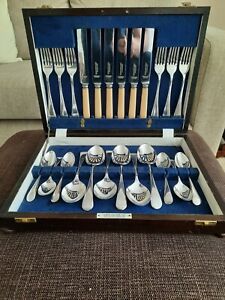 VINTAGE 24 PIECE Silver Plate ART DECO CUTLERY CANTEEN by James Ryals Sheffield