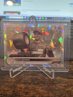 Tarjeta 2022 Topps Chrome Sapphire Fórmula 1 F1 Lando Norris Sepia 20/100 #186 Foto 1 de 4