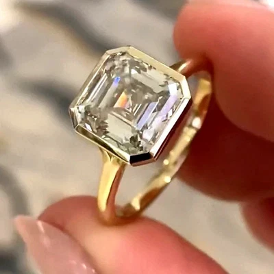 Lab-Created 3.30 Ct Asscher Cut VVS1 Diamond Wedding Ring 14K Yellow Gold FN - Image 1 of 4