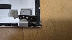 Original Asus Zenbook UX533 rechtes Scharnier Grau - Bild 1 von 2