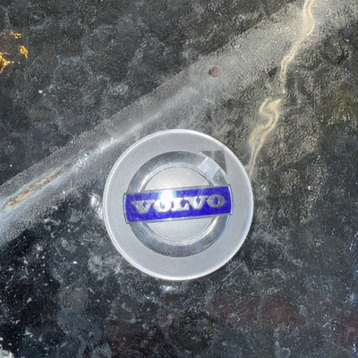 2003 - 2017 Volvo C70 S60 S70 S80 V70 XC70 OEM Center Cap P/N 30666913 - Image 1 of 3