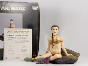 STAR WARS - Princess Leia (Jabba's Slave) Attakus, No. 215/1500 (2001) - Picture 1 of 22