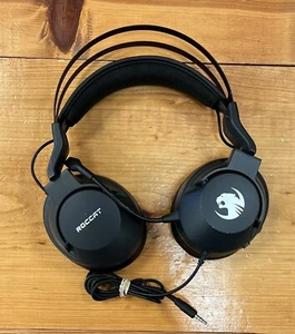 Auriculares y cable para juegos Roccat Elo 7.1 Air negros inalámbricos sonido envolvente RGB solamente - Imagen 1 de 7