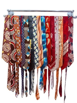 Lote de 15 corbatas vintage para hombre de la década de 1940 | Corbatas novedosas Swing Era Silk Rayon MCM Foto 1 de 4