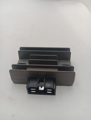 Regulador de voltaje rectificador para Honda CB125 CB125S 1984-1985 XL125 XL125S 1985 Foto 1 de 4