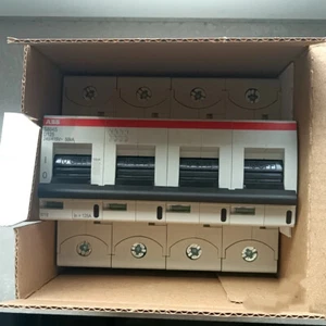1 Stück Neu für ABB S804S-D125 Leitungsschutzschalter Versand von (DHL oder FedEX) - Bild 1 von 4